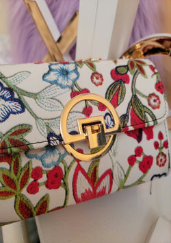 Victoria Floral Crossbody Bag - GlamLusH Boutique 