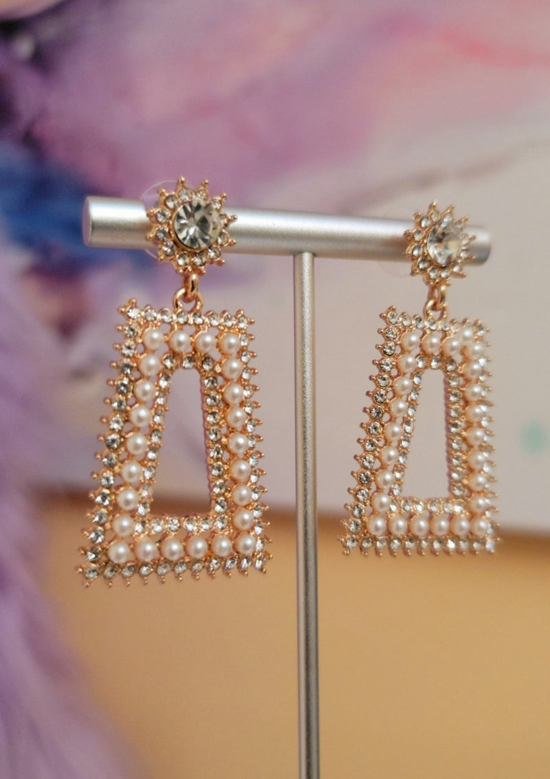 Rhinestone Pearl Earrings - GlamLusH Boutique 